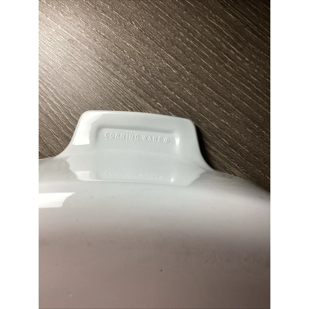 vintage Corning Ware casserole dish 